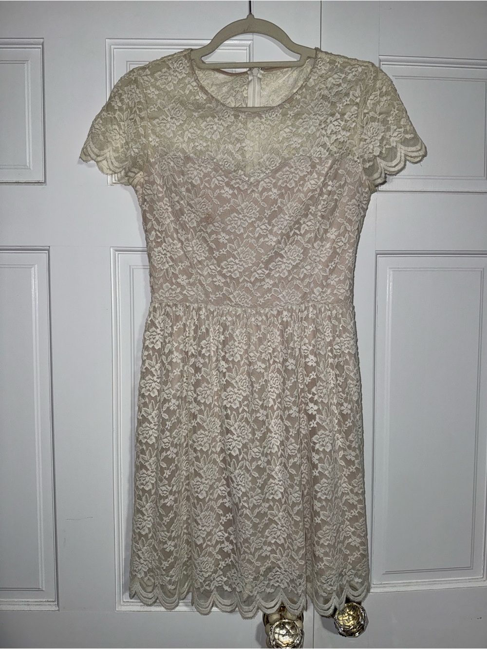 Express Cream Lace Short-Sleeve Mini Dress